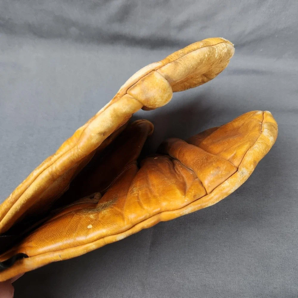 Vintage Everlast Leather Speed Bag Gloves‎ Boxing Mitts BG-2 1947 USA 1940s